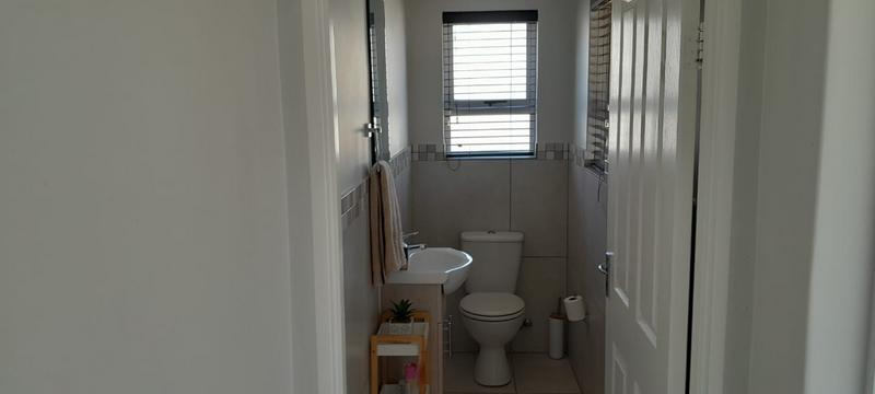 3 Bedroom Property for Sale in Buhrein Western Cape